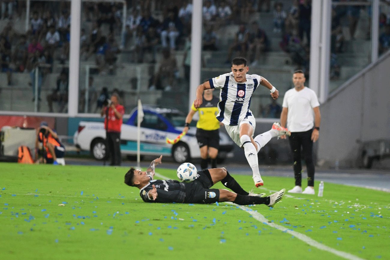 Ramón Sosa fue una de las figuras en la victoria de Talleres en el Kempes sobre Atlético Tucumán. (La Voz)