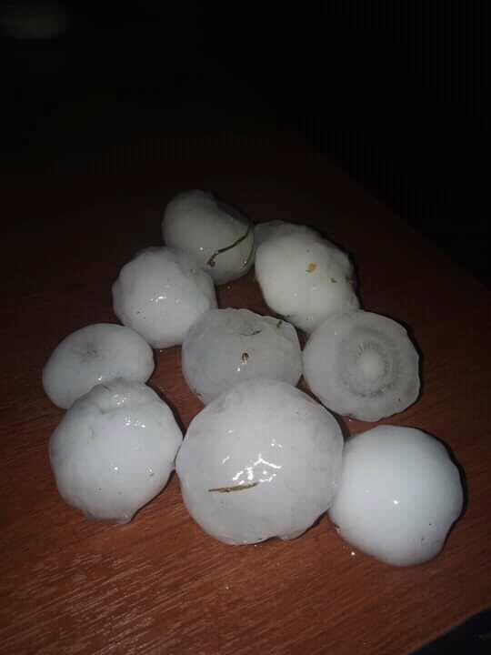 Intensa caída de granizo en Santo Tomé.