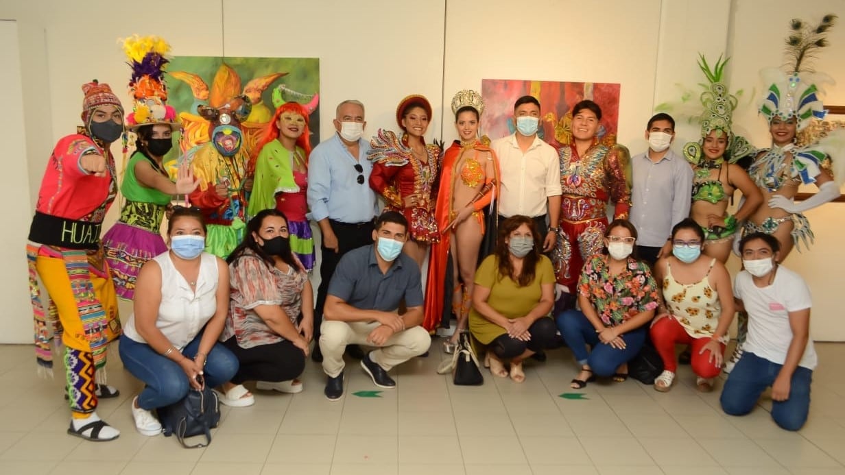 Una colorida comitiva llegó desde la ciudad de San Pedro hasta la capital jujeña, para presentar el "Carnaval de las Yungas".