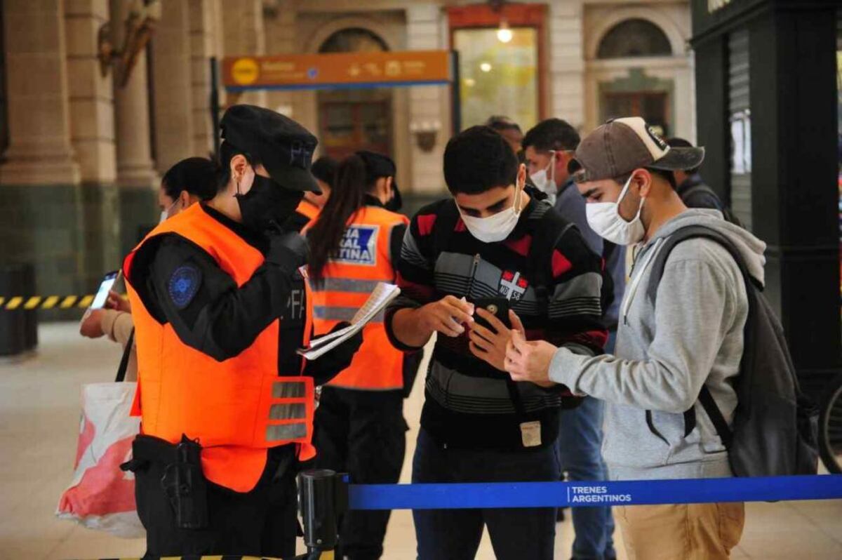 Segunda ola de coronavirus: son 110 los partidos de la Provincia que suman restricciones