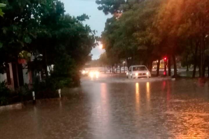 Hubo muchas dificultades para transitar por las calles de la ciudad