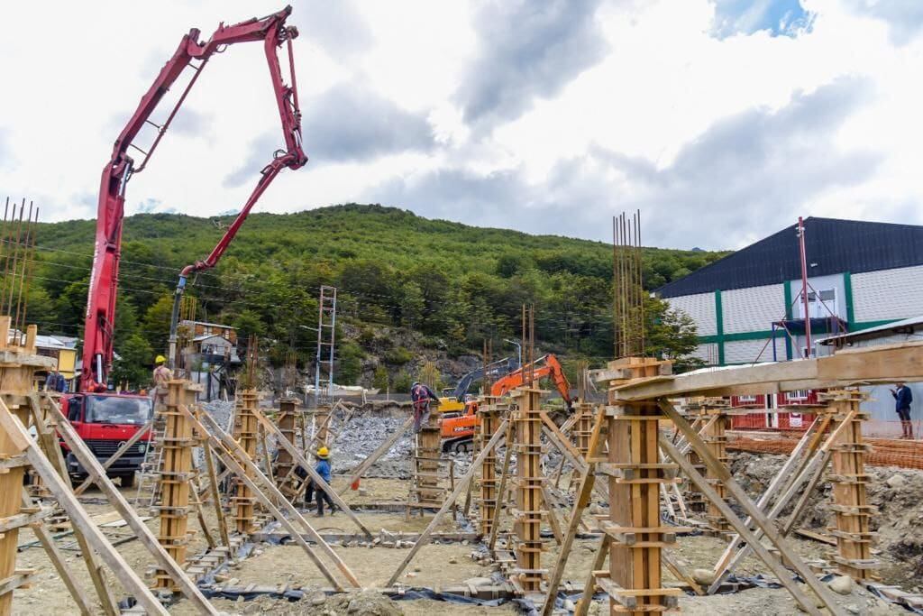 Vuoto recorrió la obra de la Residencia de Adultos Mayores