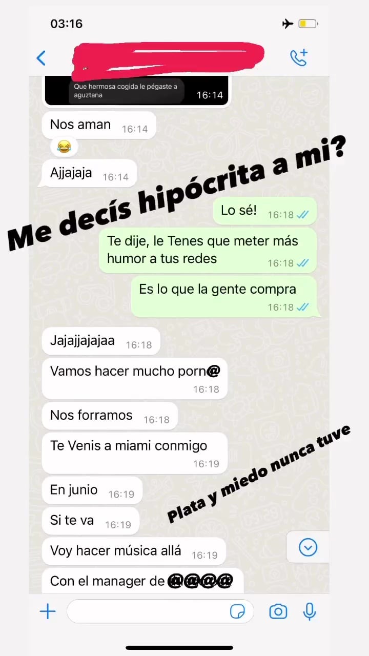 La creadora de contenido decidió exponer conversaciones privadas con el rosarino.