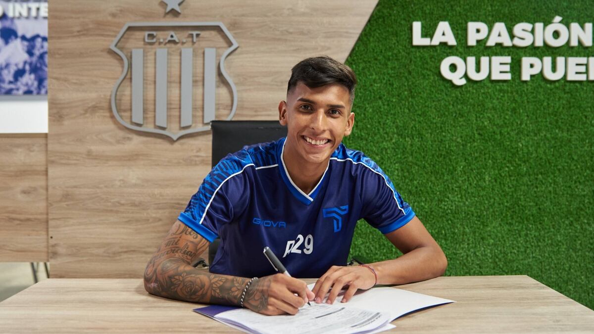 Talleres oficializó su primera incorporación