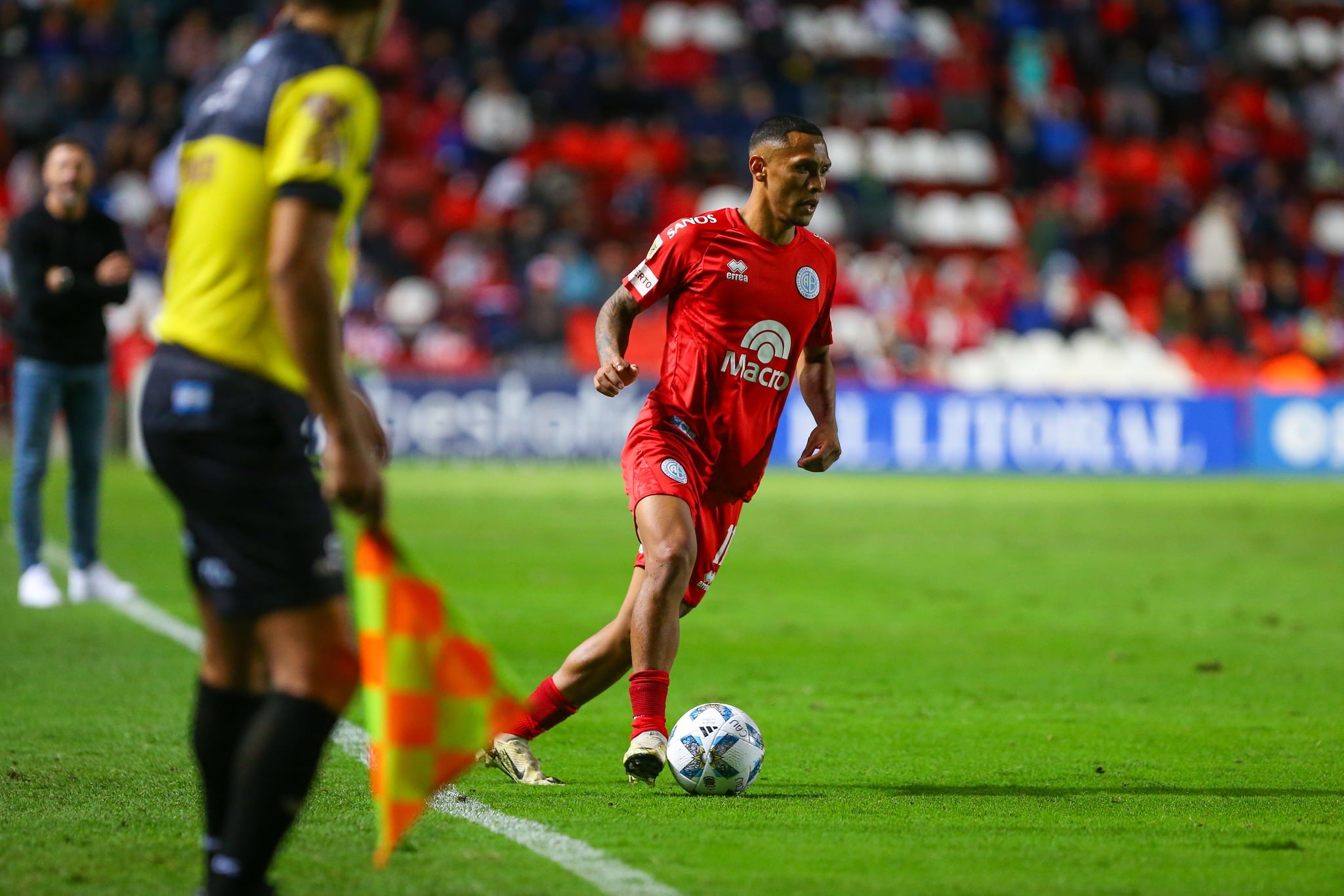 Bryan Reyna, delantero de Belgrano.