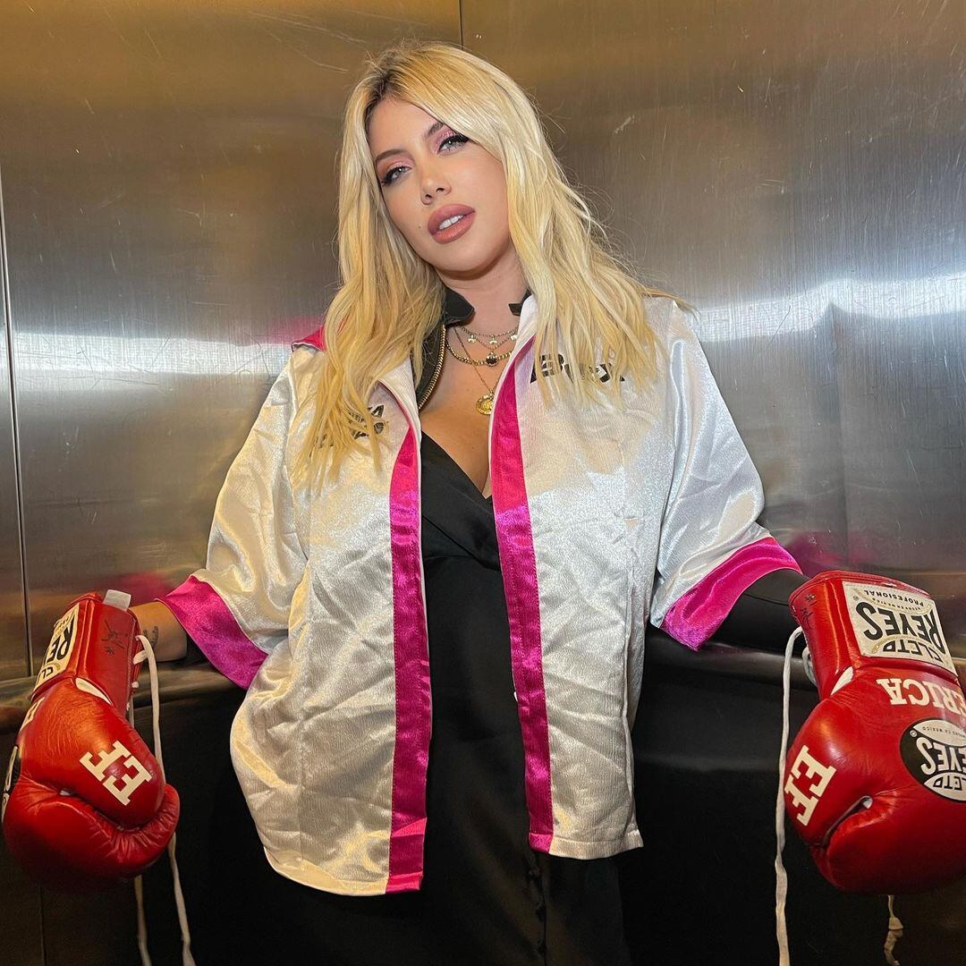 Wanda Nara en el evento de la pelea de Yao Cabrera y  Chino Maidana.