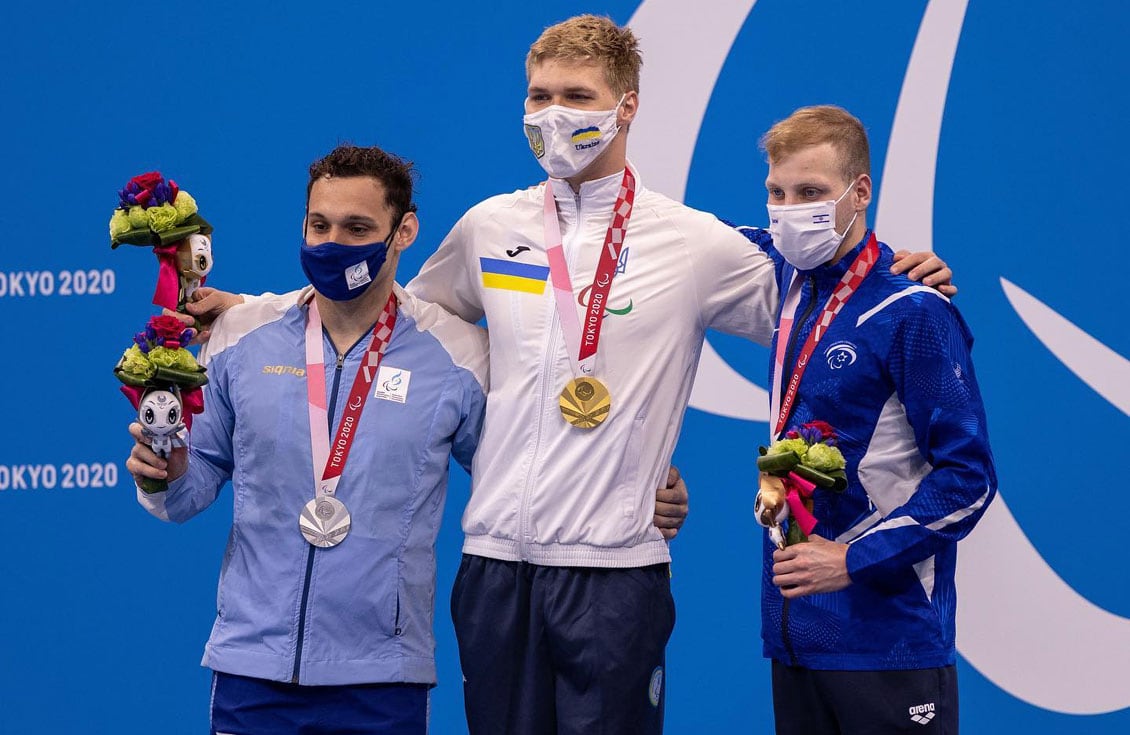 Fernando Carlomagno en Tokio. Medalla de plata en 100 espalda para el rosarino. (COI)