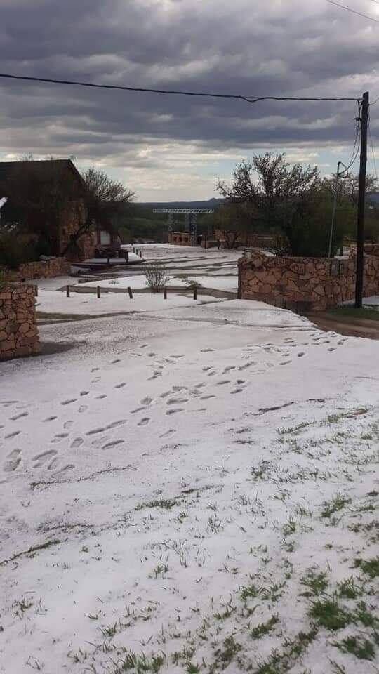 Se registraron abundantes precipitaciones este viernes, con caída de granizo en Nono y alrededores