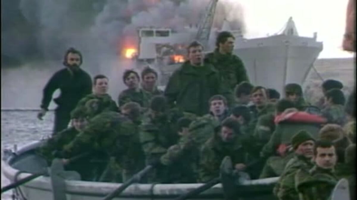 Guerra de Malvinas: un aviador cordobés y un paramédico británico reviven la tragedia del 8 de junio del ‘82
