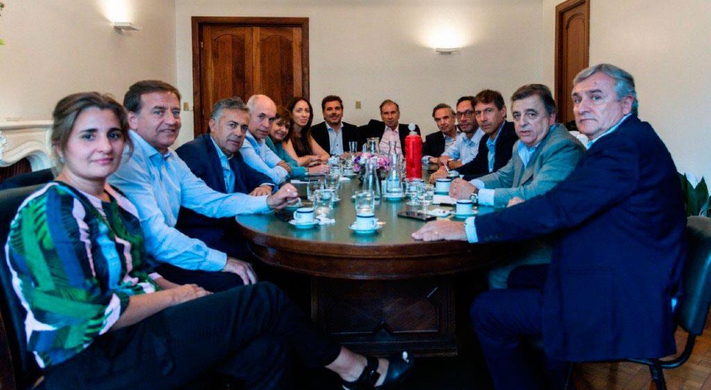 Divergencias. El PRO, la UCR y la Coalición Cívica buscarán esta tarde una postura conjunta sobre las Paso. (Prensa Juntos por el Cambio / Archivo)