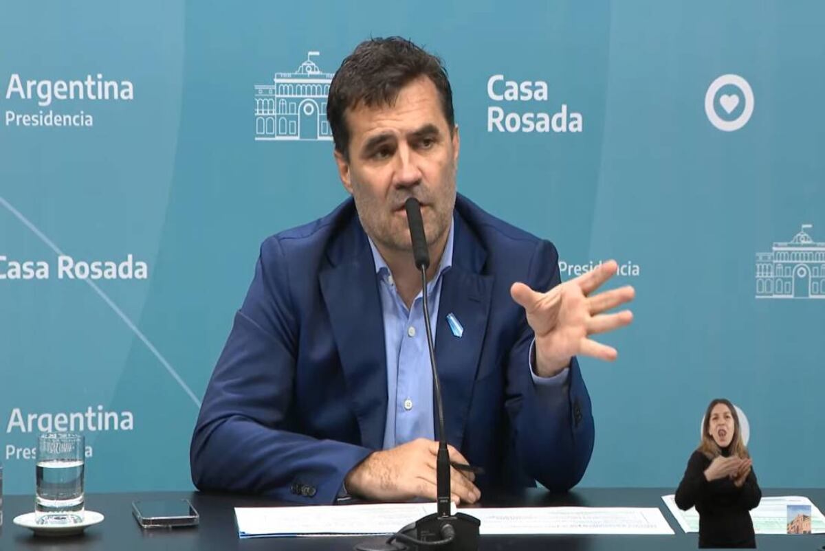 Darío Martínez renunció a su cargo como secretario de Energía