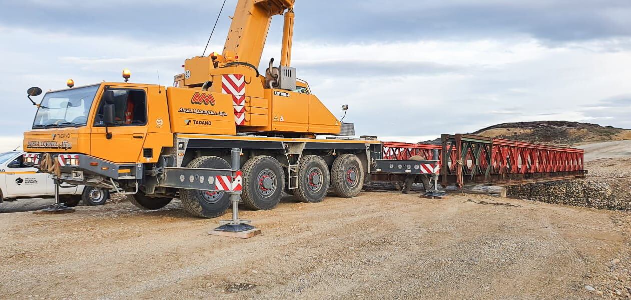 Vialidad concretó el montaje del nuevo puente sobre el Río Ladrillero