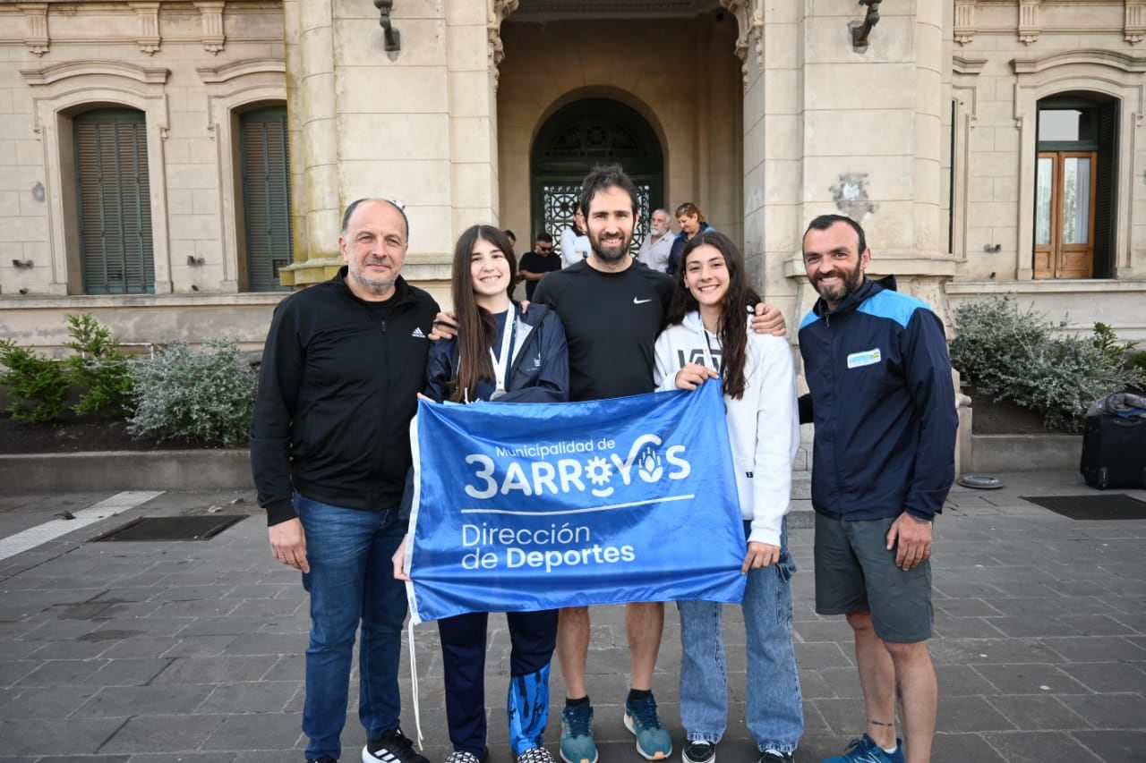 Recibimiento a la delegación de Tres Arroyos que participó en los Juegos Bonaerenses