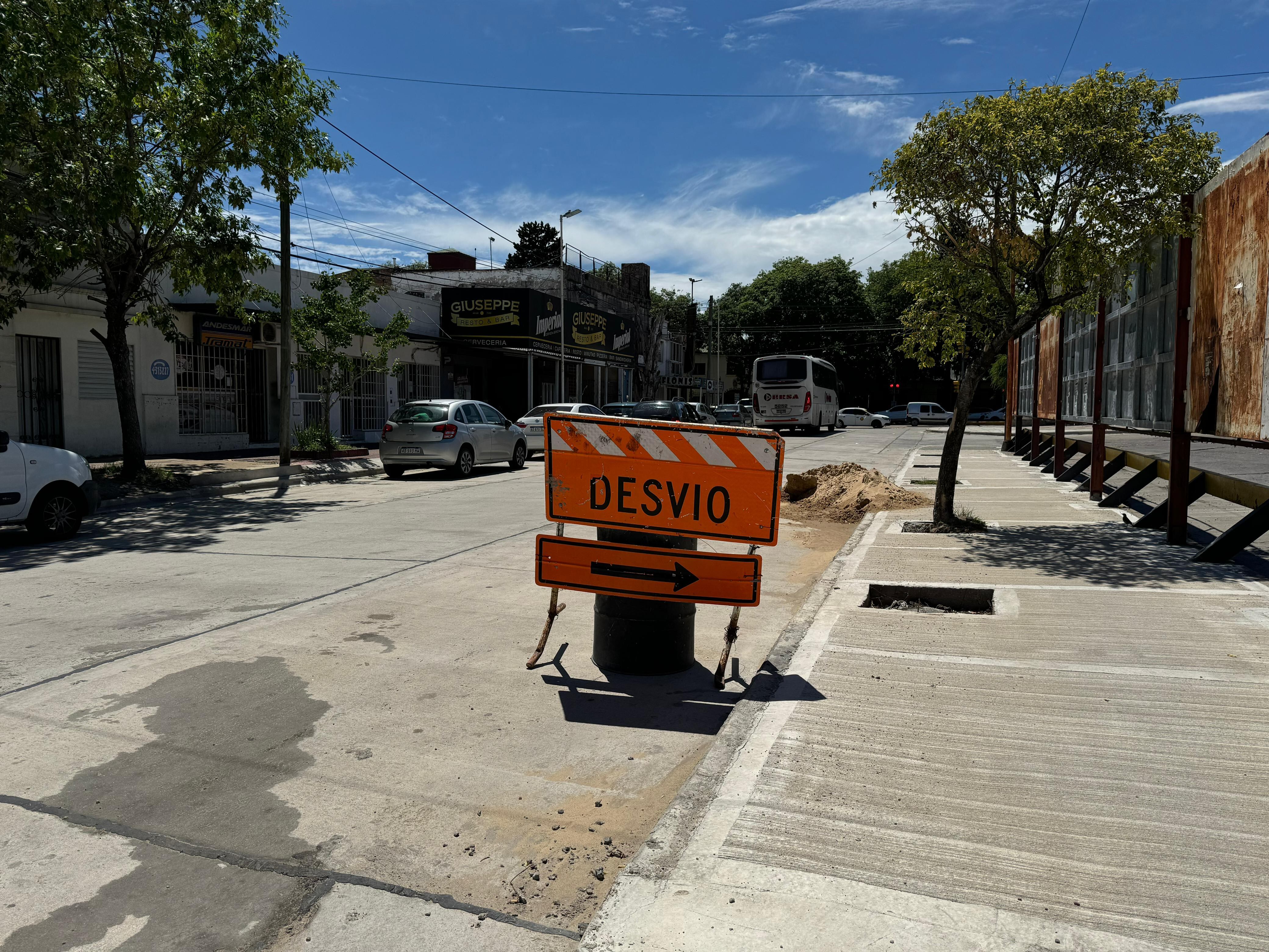 La Municipalidad de Paraná avanza en la renovación de las arterias de acceso a la Terminal de Ómnibus.