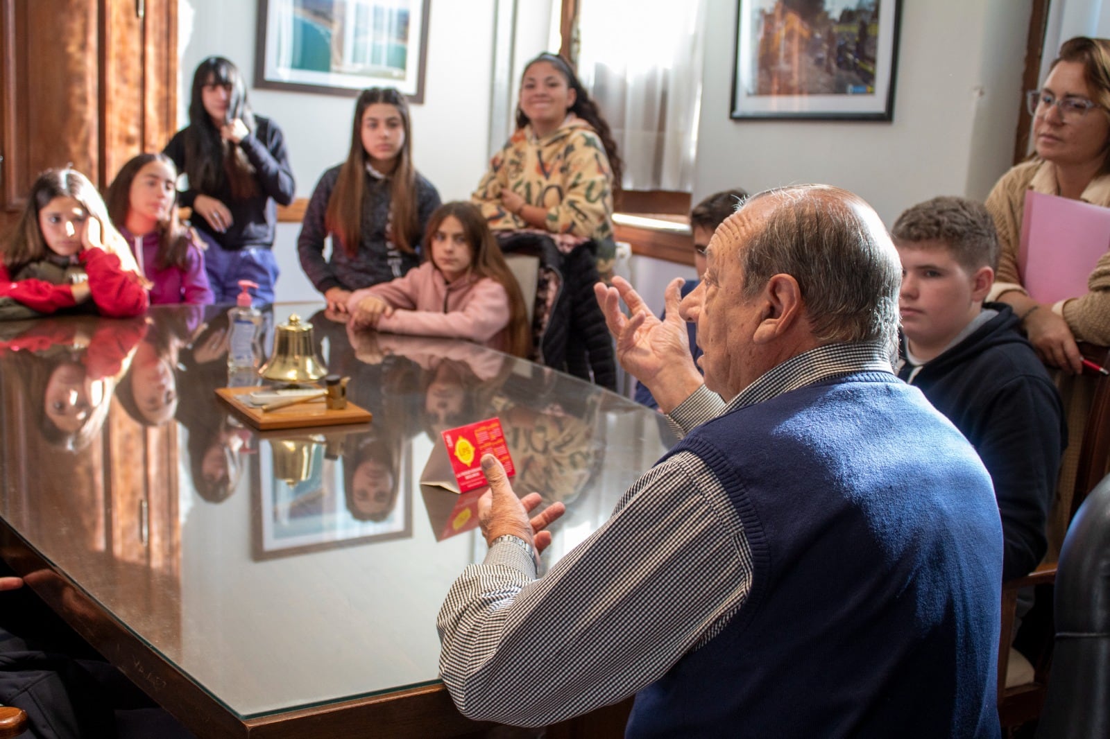 El intendente Sánchez recibió a alumnos de la Escuela Técnica