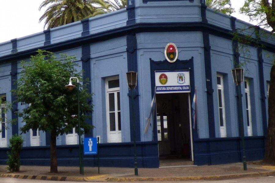 Departamental de Policía Colón. Web.