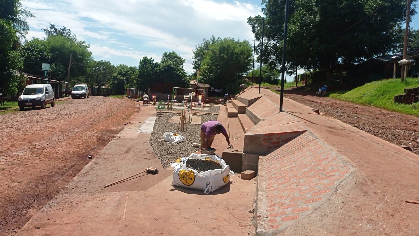 Se recuperó un espacio público del barrio San Lucas de Puerto Iguazú.