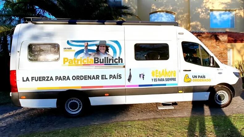 Patricia Bullrich comenzó hoy su gira nacional. 