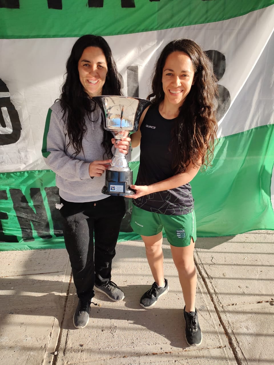 Anabel y Gabriela, las gemelas del rugby mendocino.