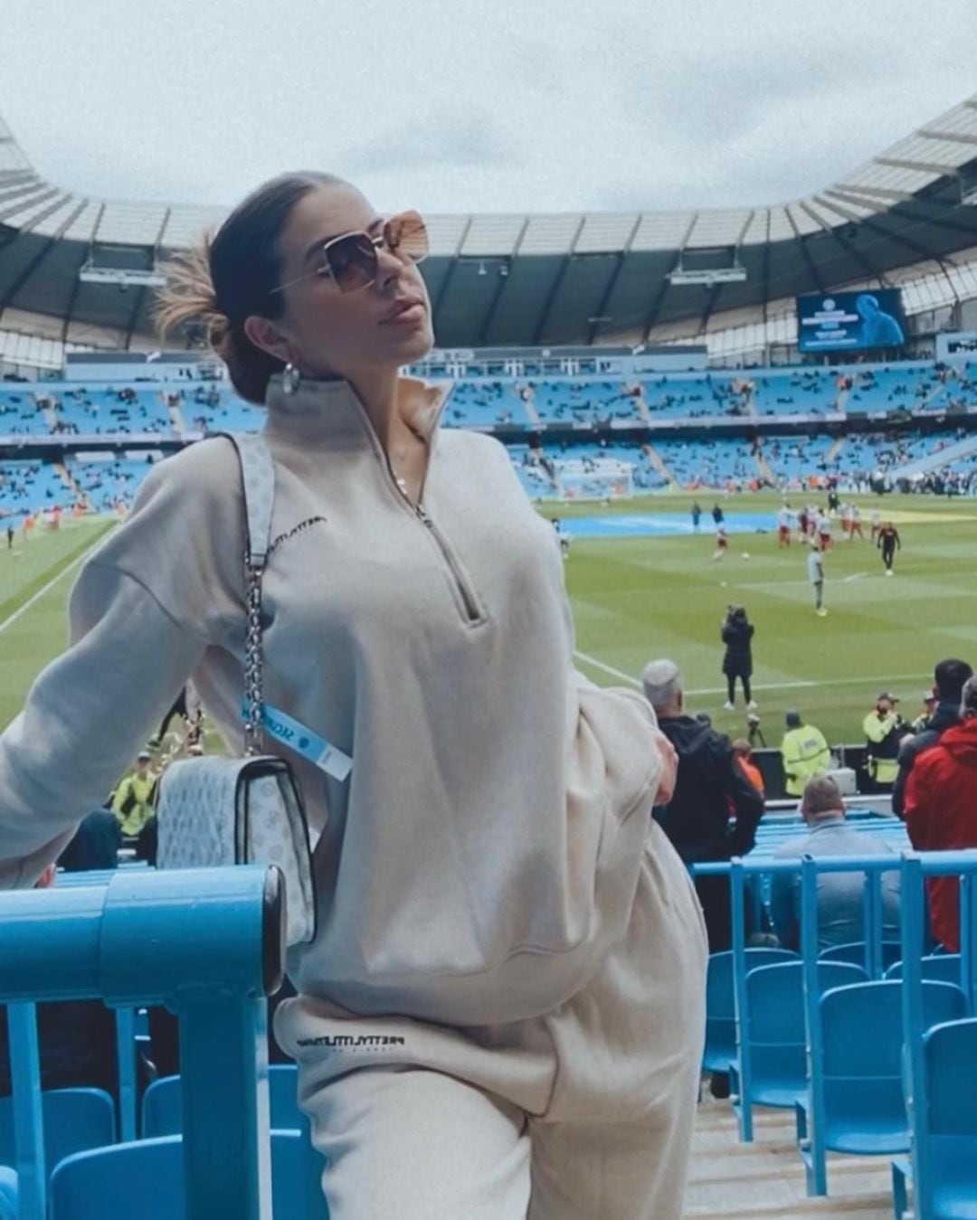 Sara Duque en el estadio del Manchester City.