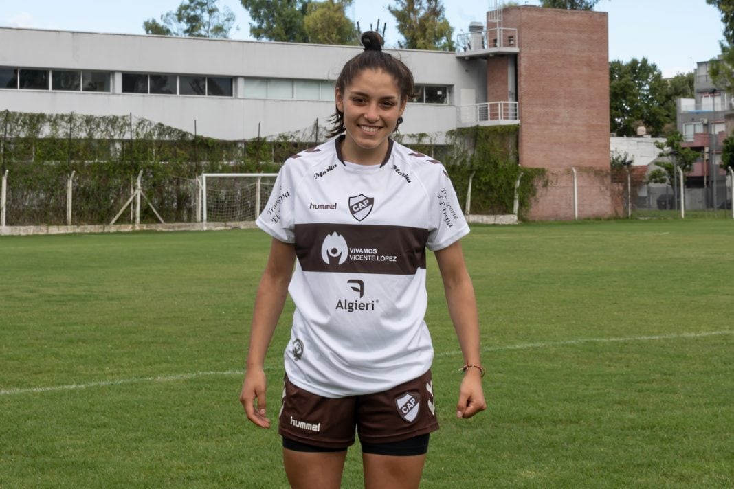 Con tan solo 17 años, Florencia Santander fue convocada para la Selección Mayor.