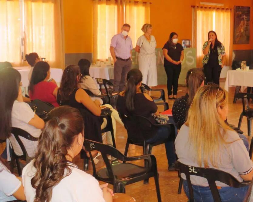 Se desarrolló un taller sobre violencia de género en Colonia Wanda.