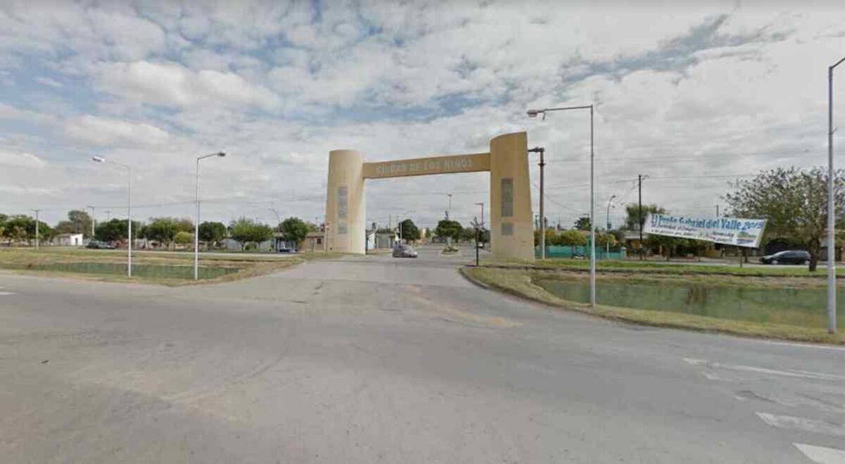 Femicidio en Córdoba: un jubilado atacó a su ex en la calle y la mató a puñaladas