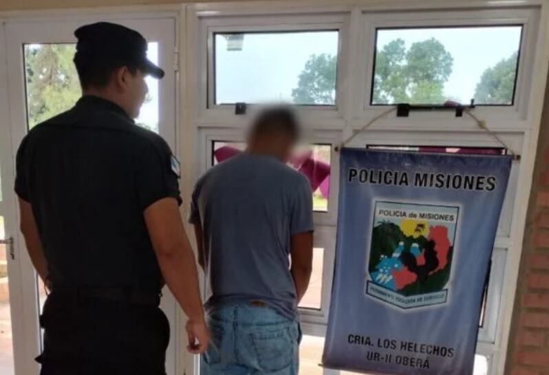 Oberá: intentó sustraer objetos de un automóvil, se le cayó la billetera y fue detenido.