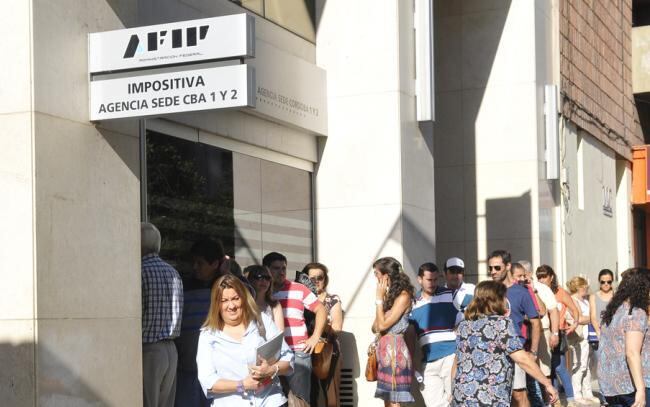 La AFIP determinó otra medida para grandes contribuyentes. 