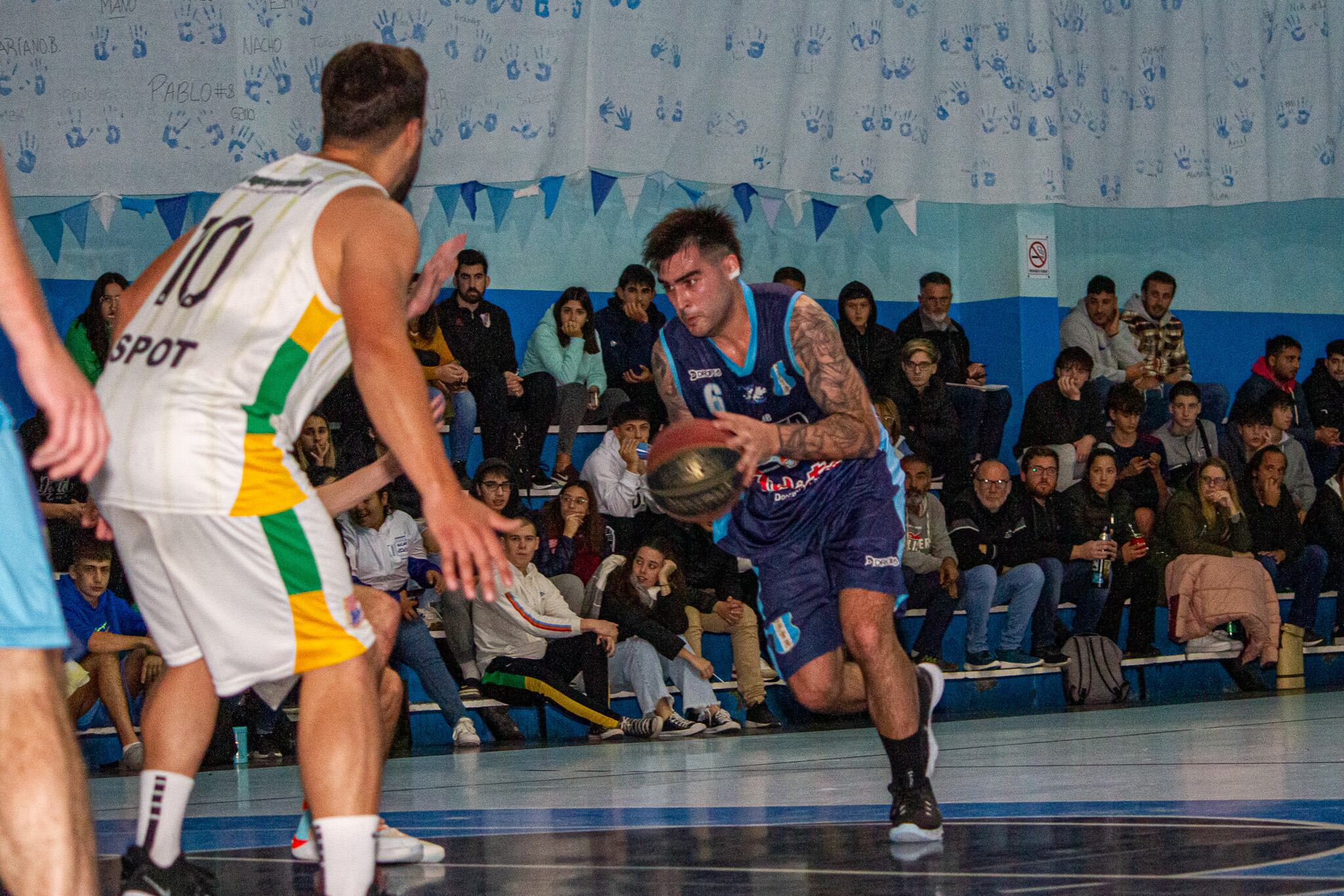 Torneo Oficial de Básquet de Tres Arroyos: triunfos de Huracán, Club de Pelota, Blanco y Negro y Quilmes