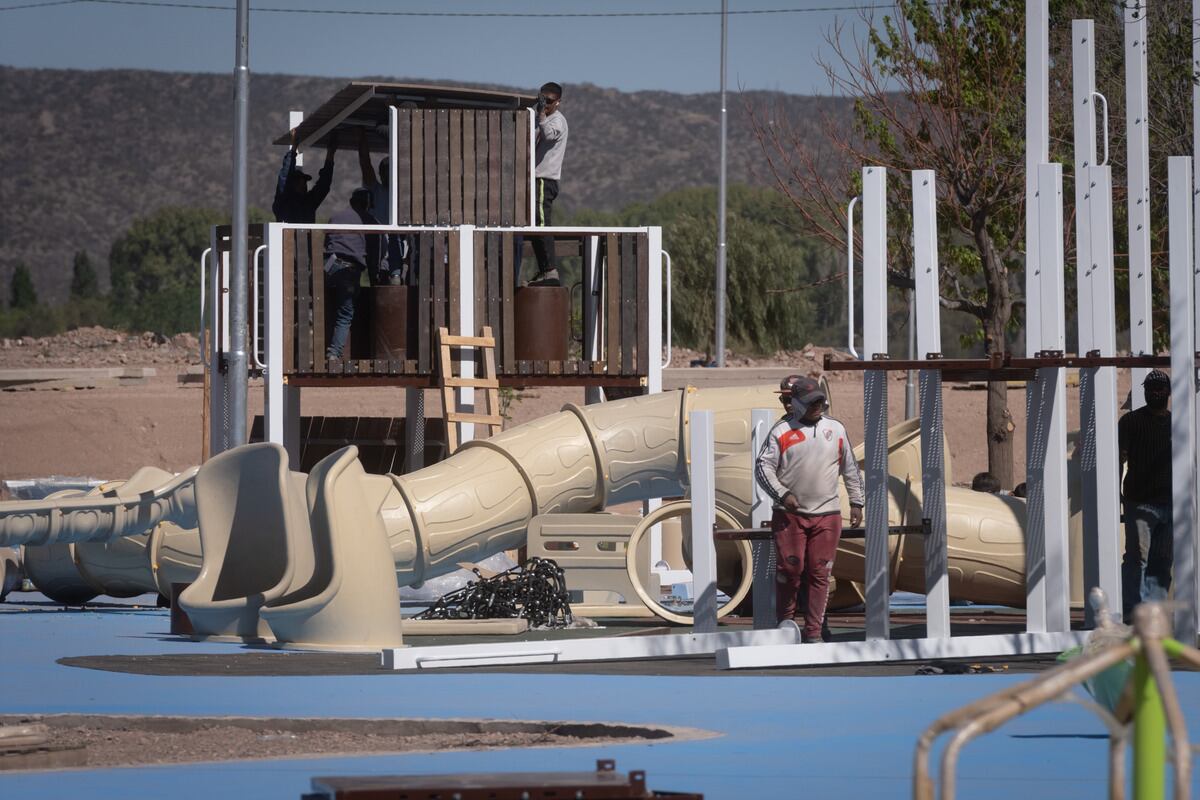 Luján de Cuyo presentó las obras obras que se están realizando en lo que era la zona del bajo Luján