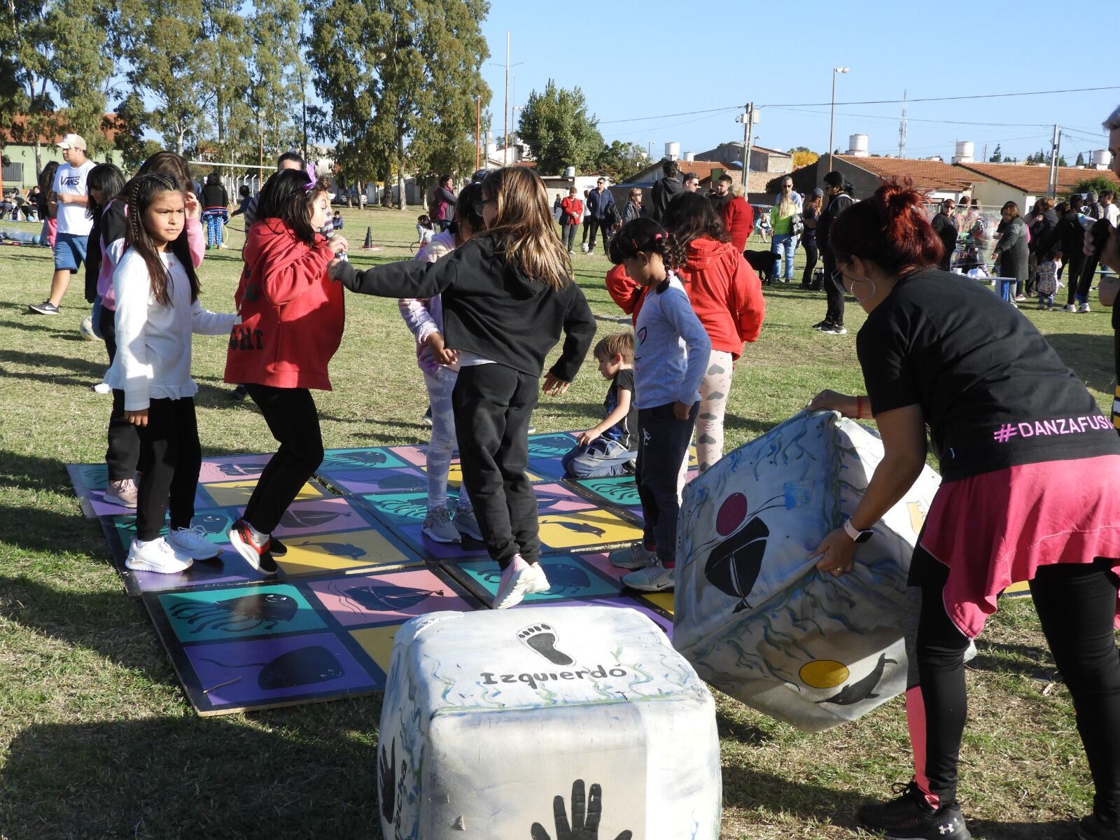 Volvió la Kermese al Barrio Centenario.