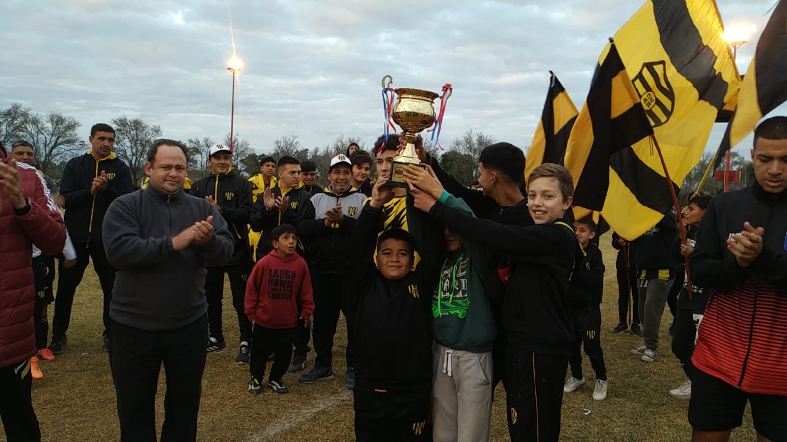 Futbol Copa de Oro Zona Oeste Liga Regional en Arroyito