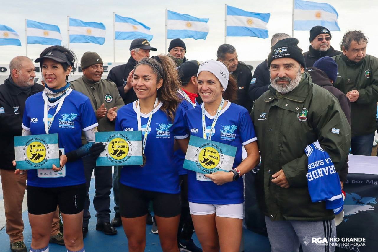 Daniela Bayerque lideró el podio femenino.