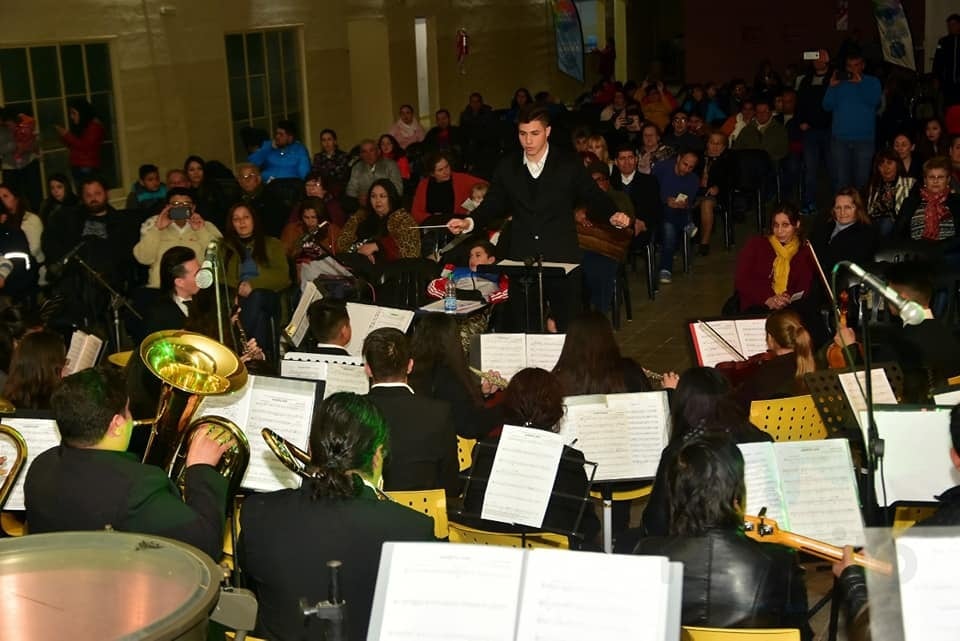 Su composición se titula “Tierra de Sueños”.