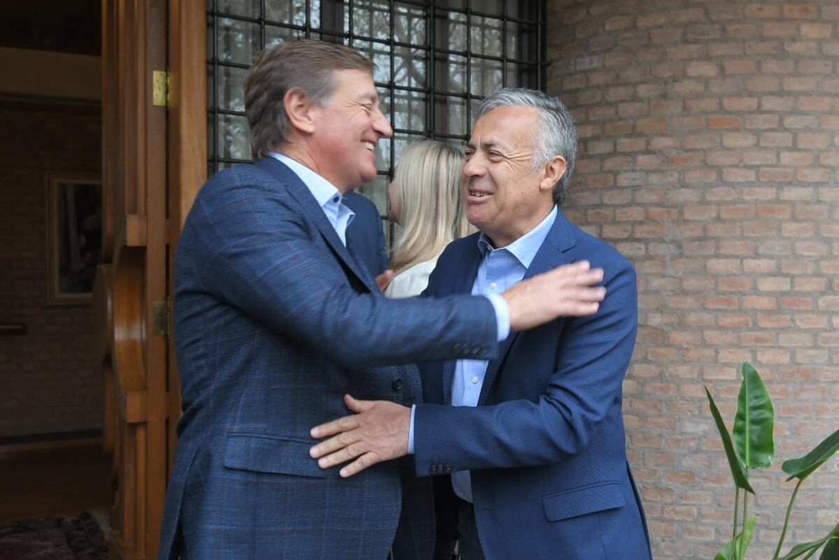 ¿Por qué para el balotaje, Alfredo Cornejo votará media hora antes del cierre de los comicios?
