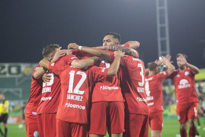 Belgrano ganó en Florencio Varela. Superó 2-0 a Defensa y Justicia para mantener su sólido andar en la Copa de la Liga. (Prensa Belgrano)