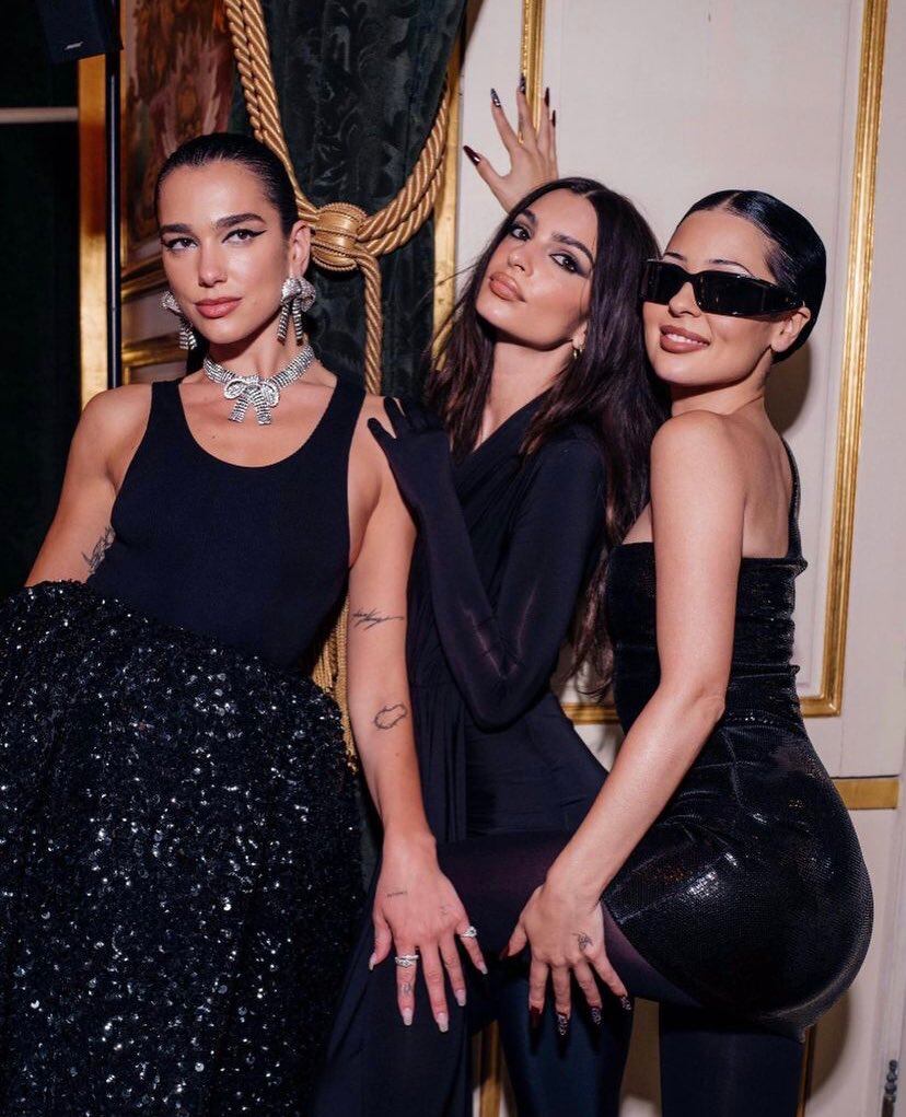 Dua Lipa, Alexa Demie y Emily Ratajkowski