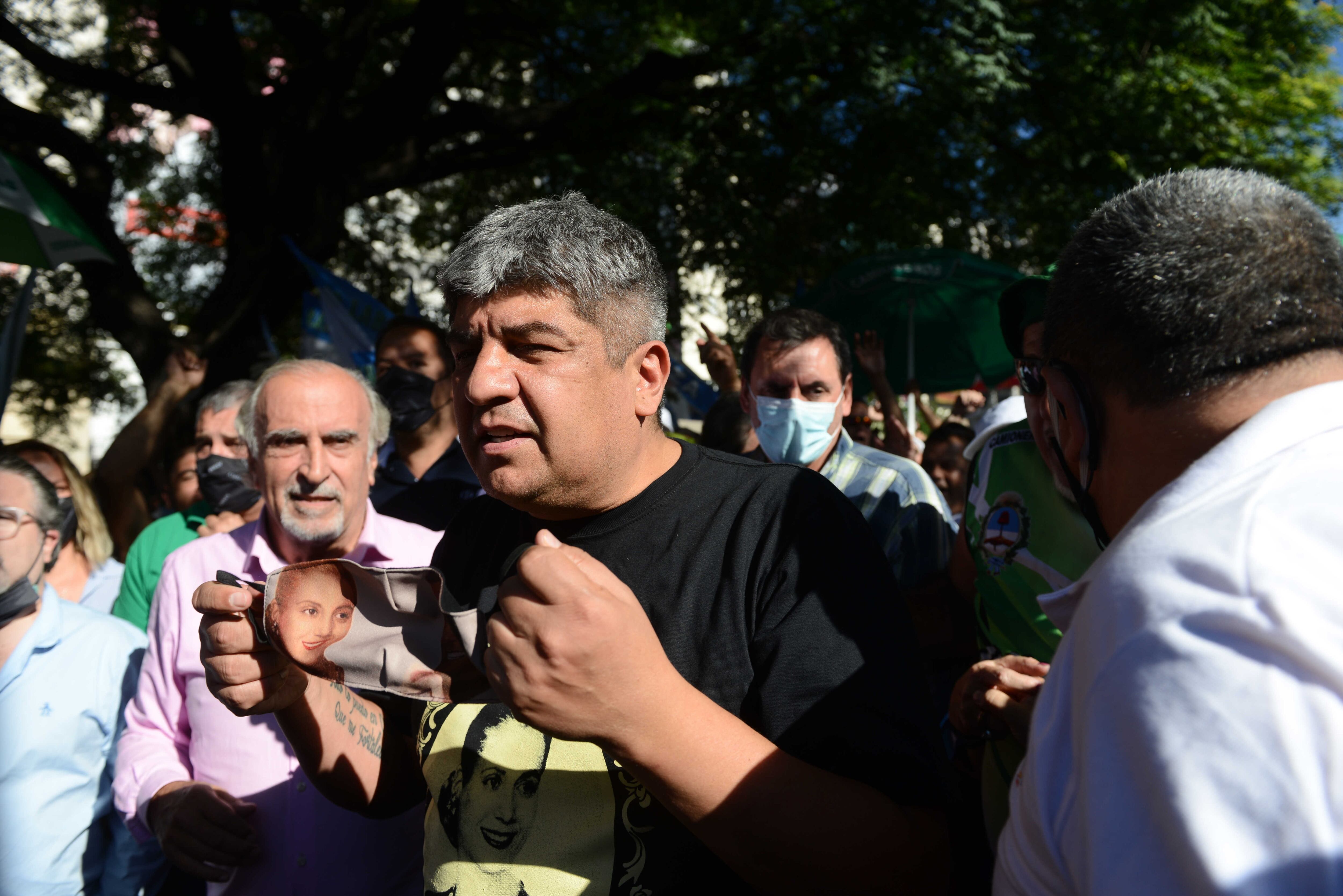 Pablo Moyano ya advirtió que si no llegan a un acuerdo, apelarán a medidas de fuerza.