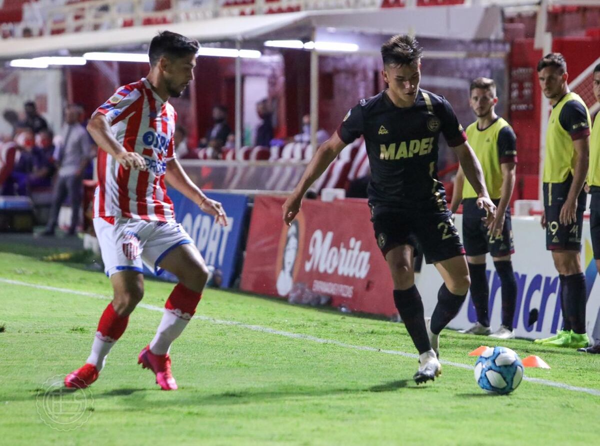 Unión cortó la mala racha y superó 2 a 0 a Lanús