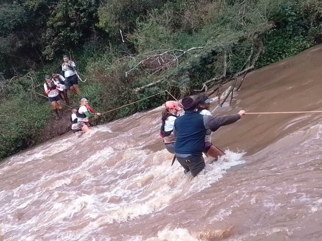 Los arroyos estaban mas cargados por las lluvias recientes.