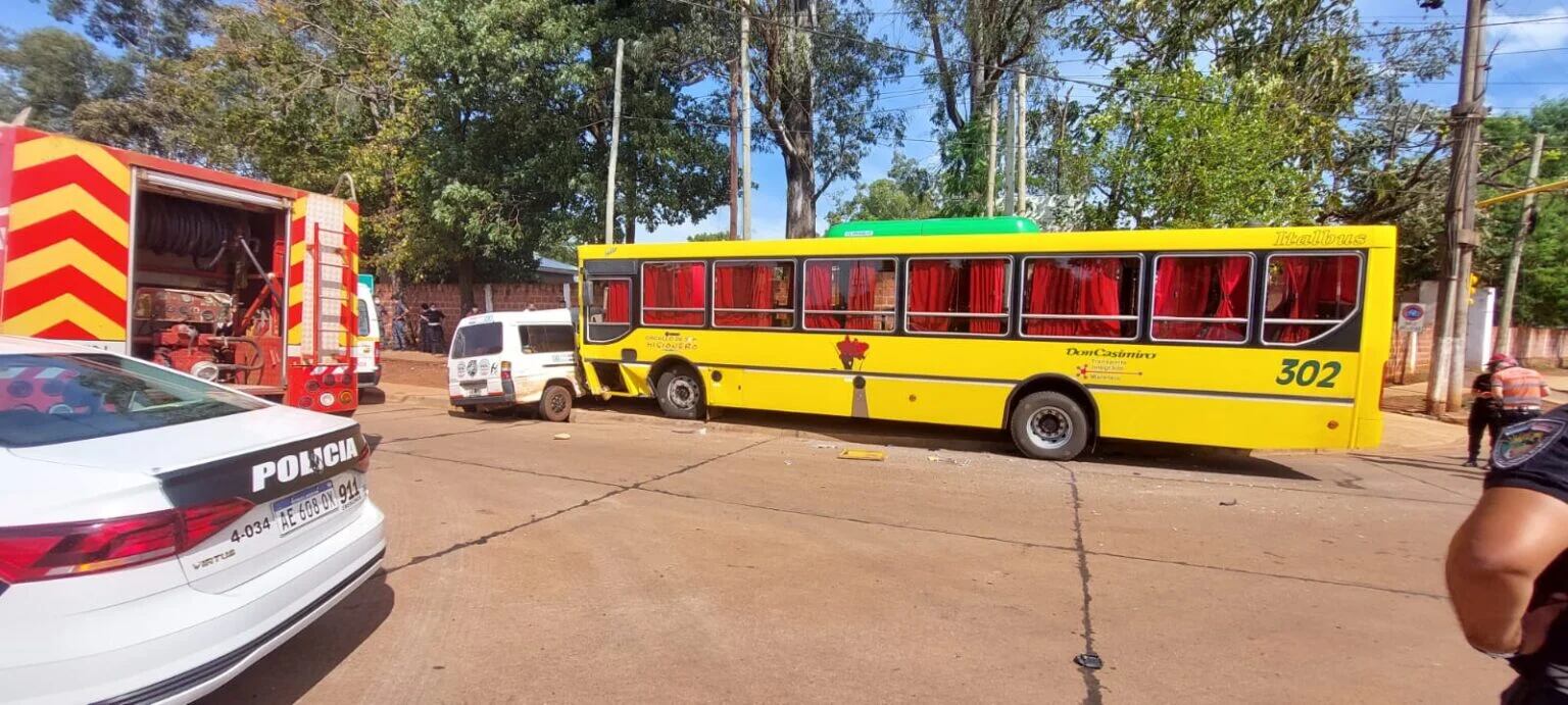 Tras un accidente vial en Posadas, falleció el conductor de uno de los rodados.