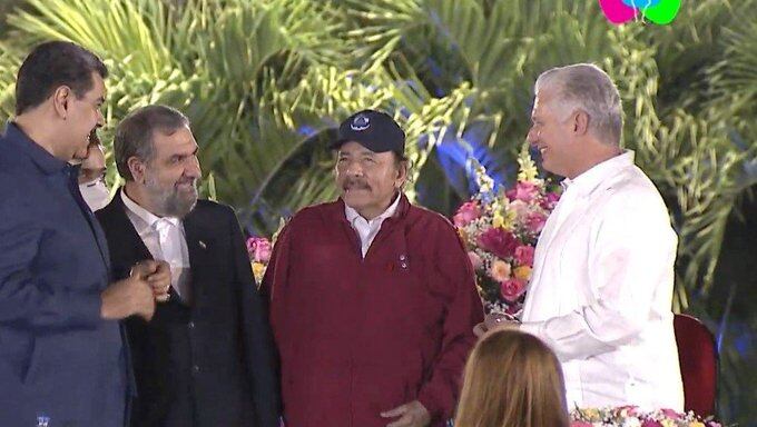 De izquierda a derecha: Nicolás Maduro, Mohsen Rezai, Daniel Ortega y Miguel Díaz-Canel. El iraní fue recibido entre aplausos y presentado como el "hermano Mohsen Rezai".