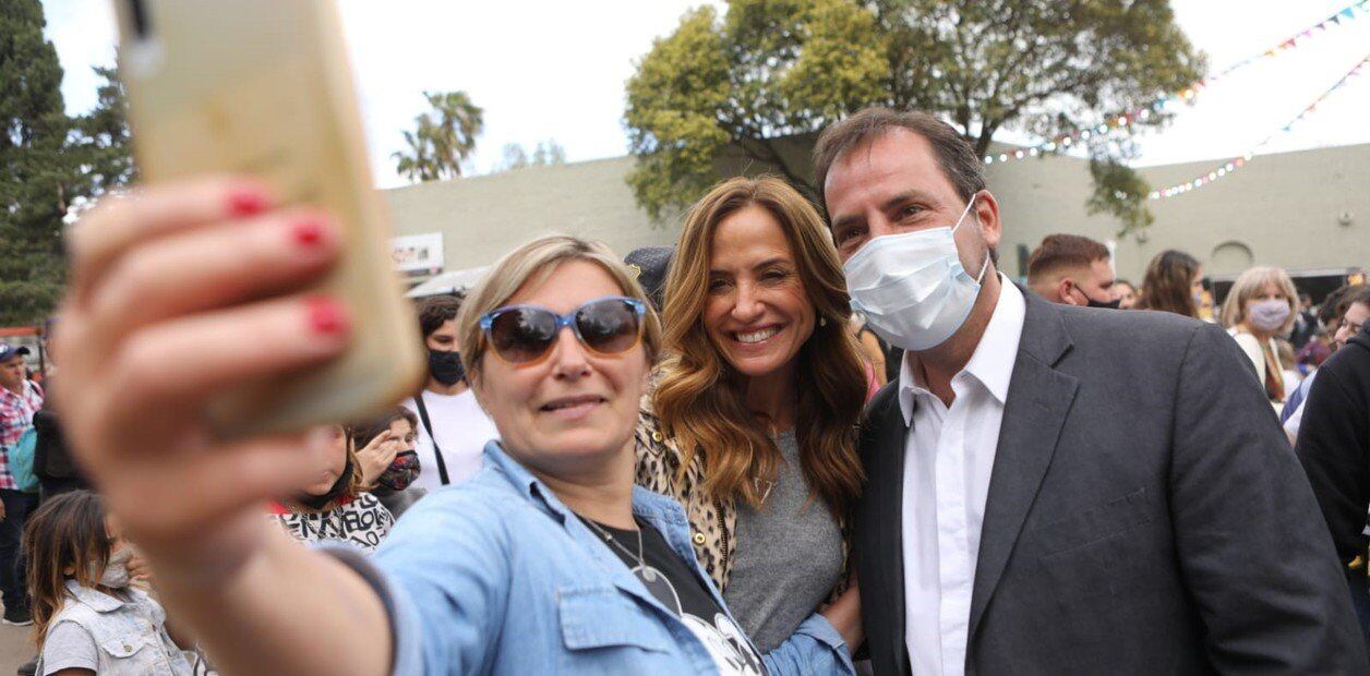 Victoria Tolosa Paz participó de la Fiesta de la Flor.