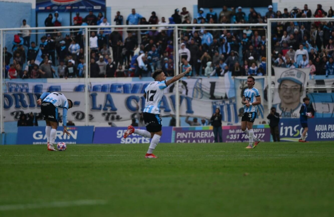 Racing empató con Atlanta en un gol en el Miguel Sancho ( Javier Ferreyra /La Voz)