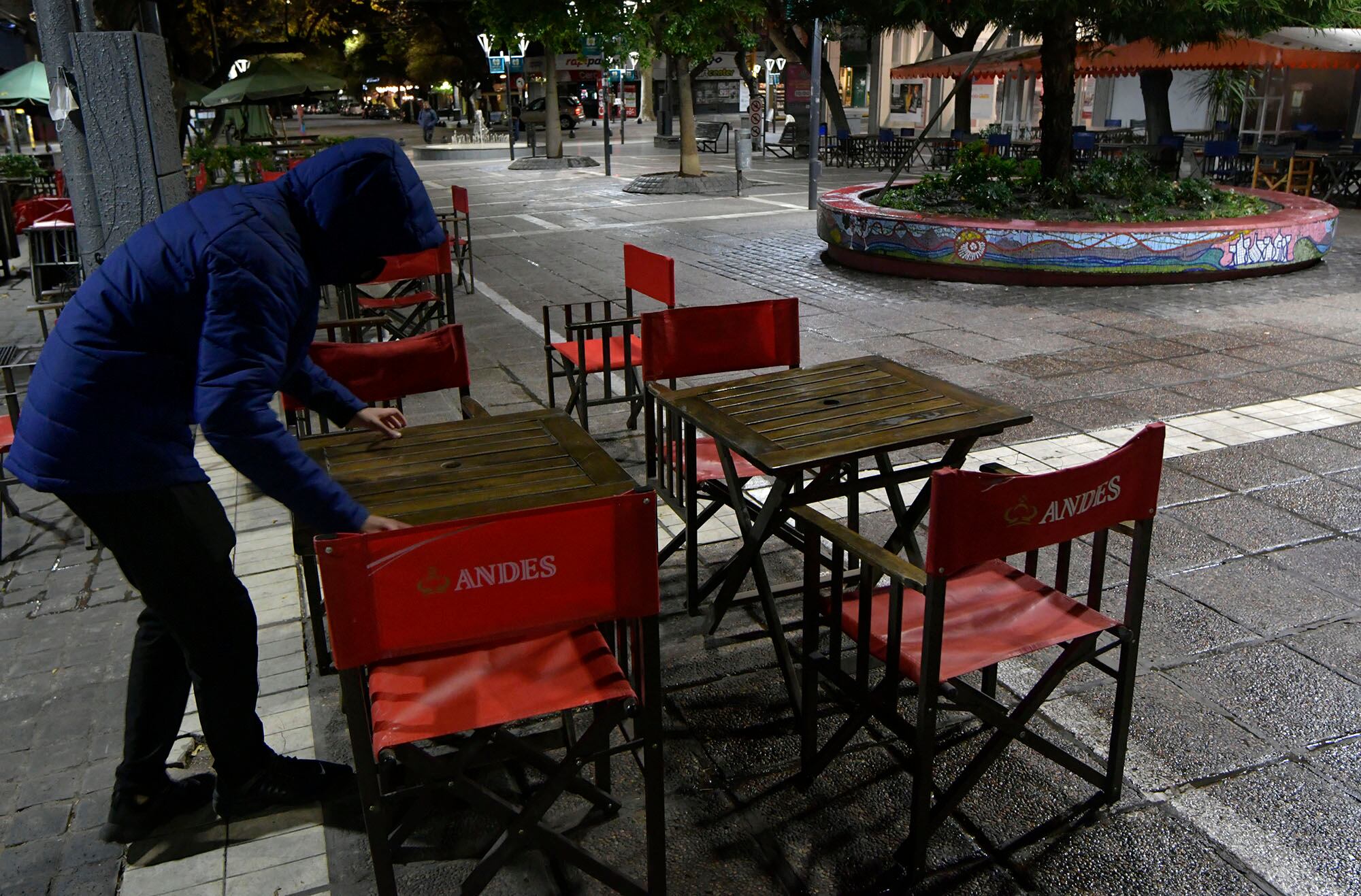 El frío preocupa por la permanencia en lugares cerrados
Foto: Orlando Pelichotti / Los Andes