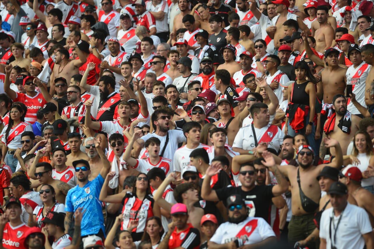 Los cara'e cancha de River ante Boca, en el partido por cuartos de Copa de la Liga 2024 en el Kempes. (Javier Ferreyra / La Voz)