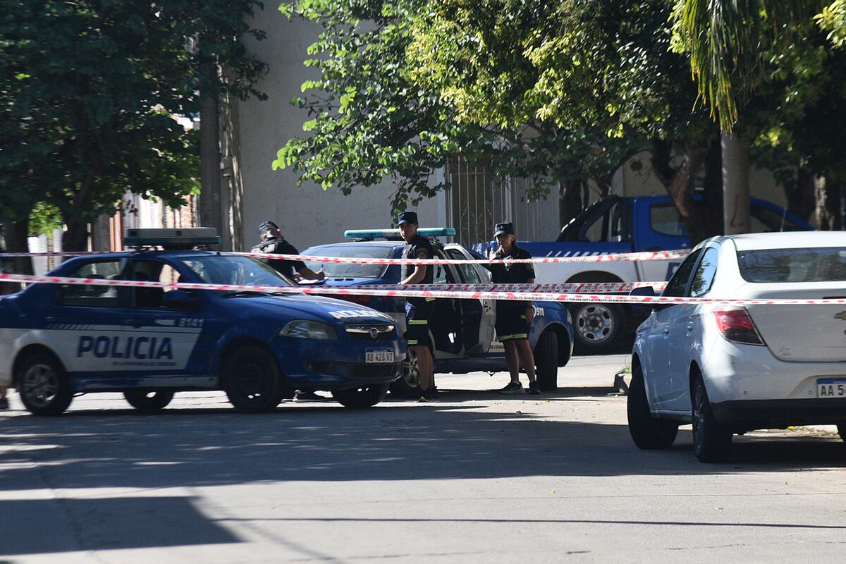 Falleció el policía que recibió un disparo en la cabeza tras robar un auto en Córdoba