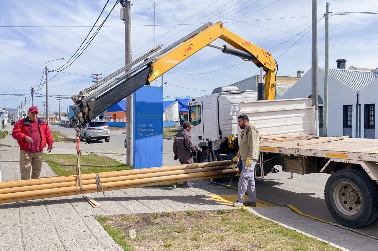 Avanzan los trabajos de mantenimiento y refacción en las escuelas de Tierra del Fuego