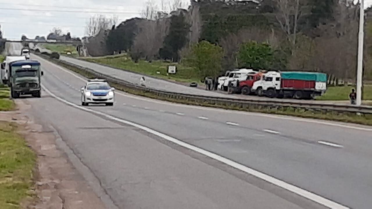 Transportistas de Gualeguaychú en la ruta 14